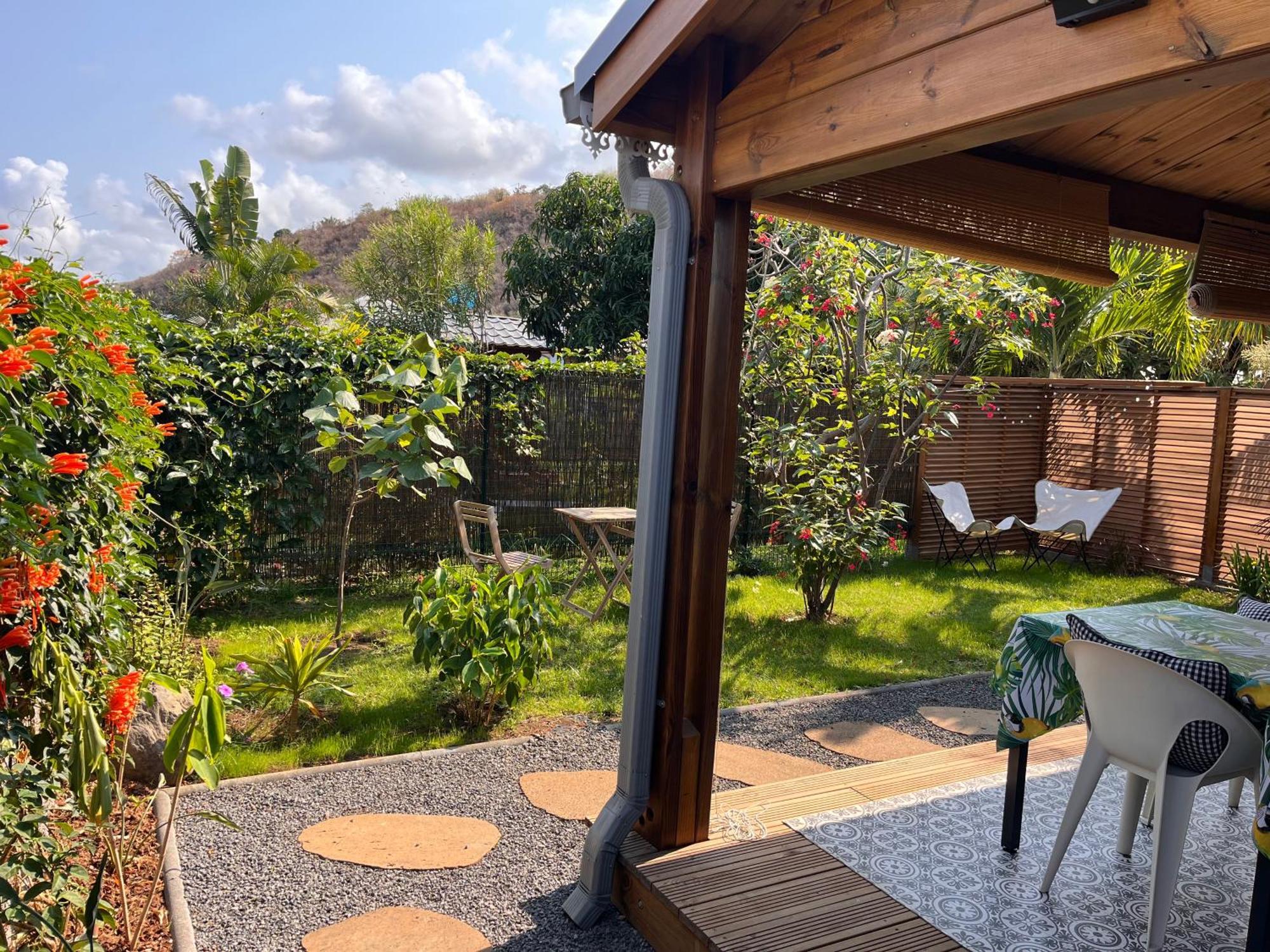 Bungalow Leu Gadiamb سان لوي المظهر الخارجي الصورة